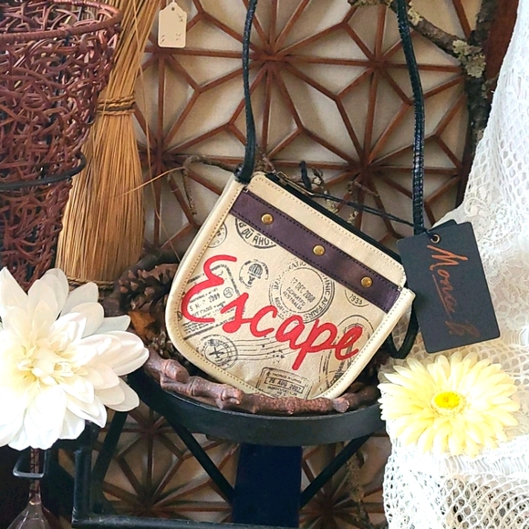 NEW NWT MONA B. ESCAPE ZIP  BAG - Picture 1 of 16